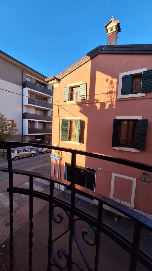 Civic153 - Al Glicine Apartments فيرونا المظهر الخارجي الصورة